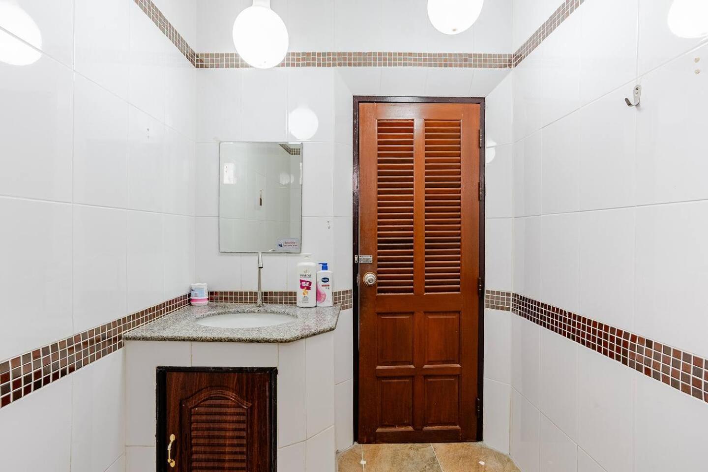 Long Warmth Pool Villa