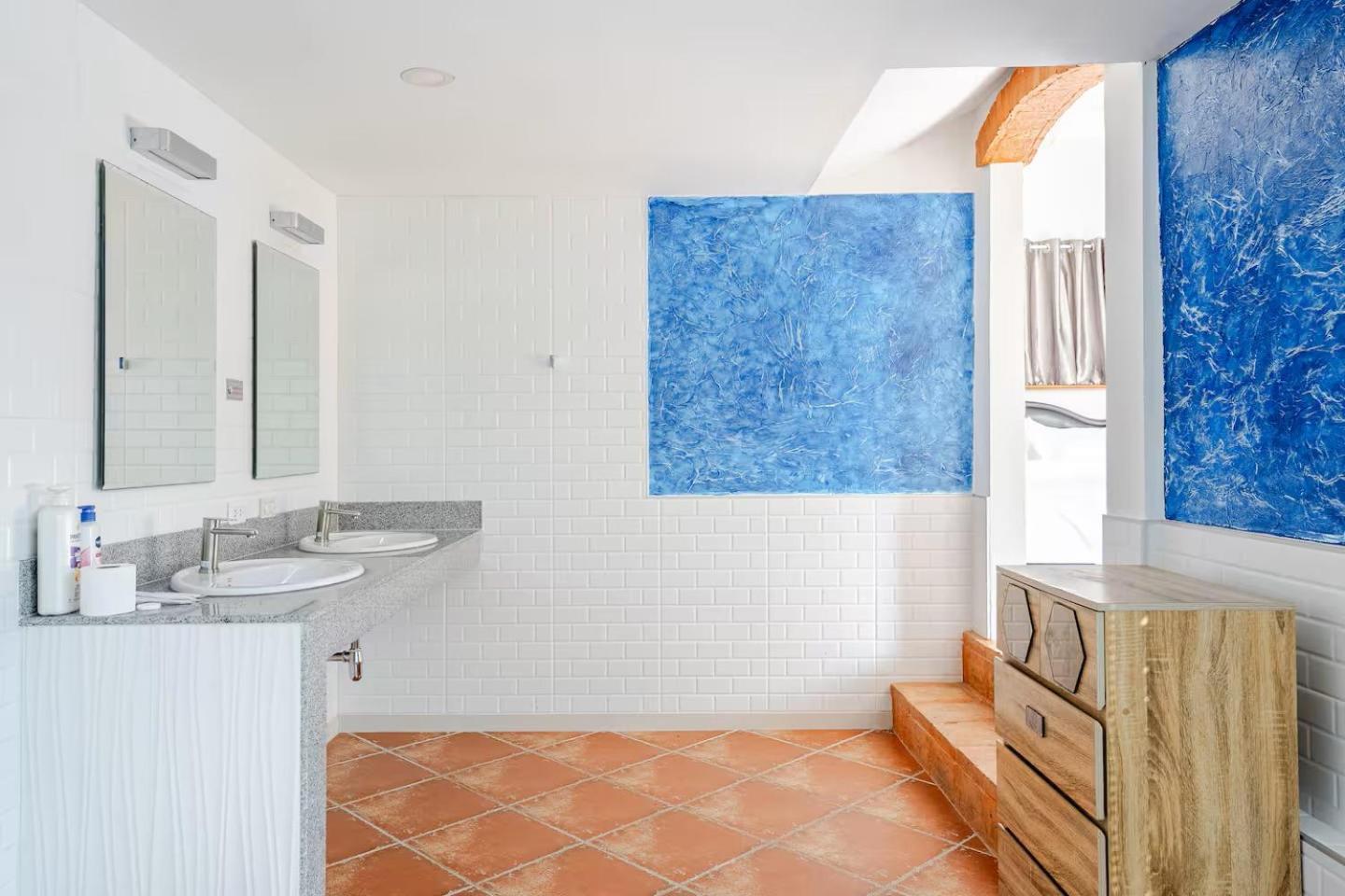 Villa Long Warmth Pool